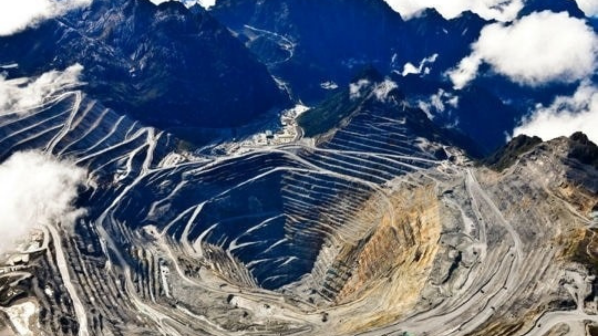 Les Papous de la Nouvelle-Guinée occidentale dans la tourmente de l’or