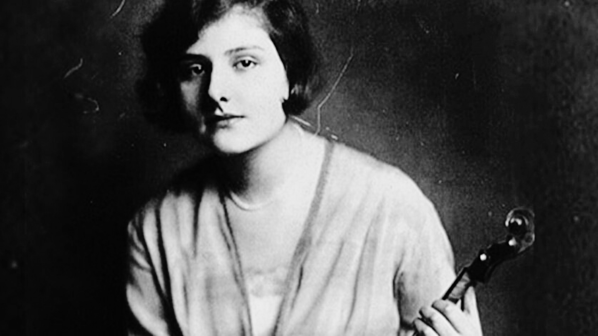 Les chœurs d’Auschwitz : Survivre par la musique dans les camps de l’horreur