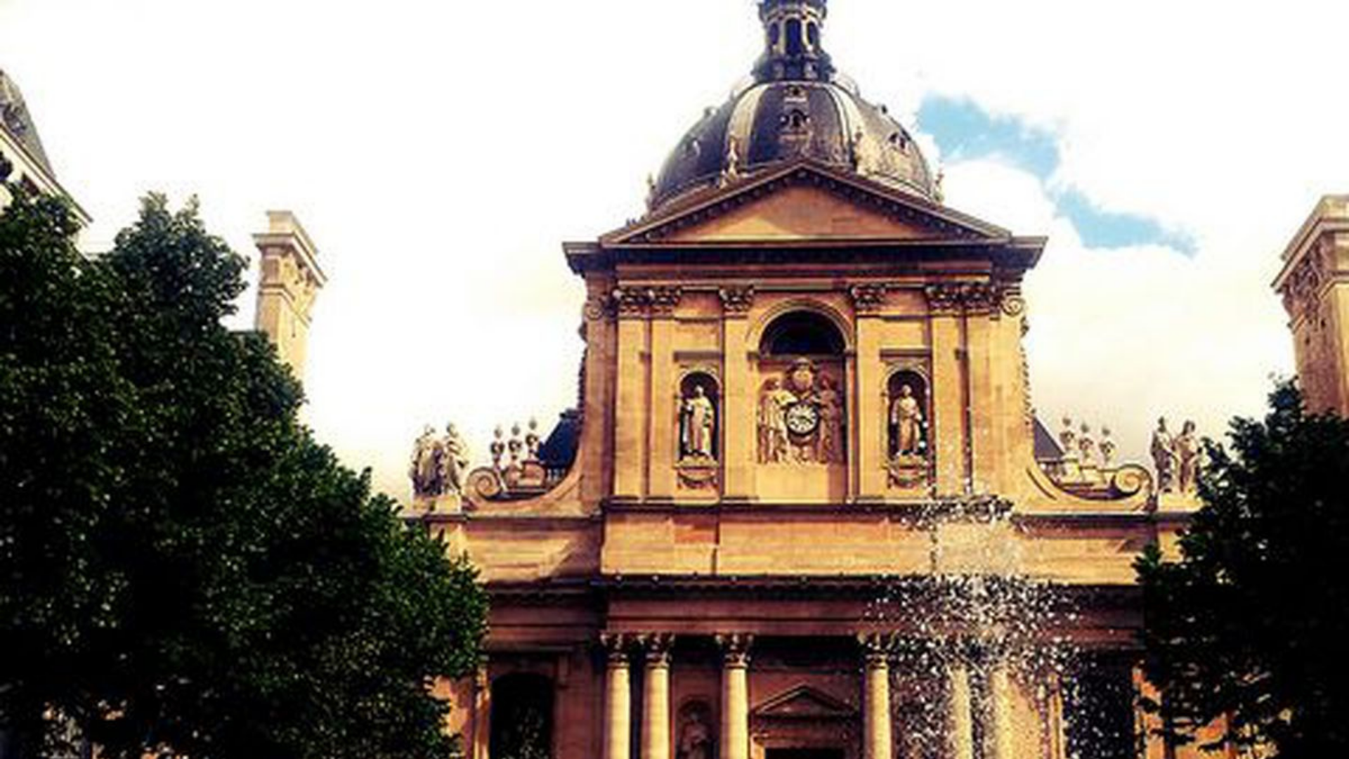 Emmanuel Macron et l&rsquo;université : ce qu&rsquo;il faut comprendre