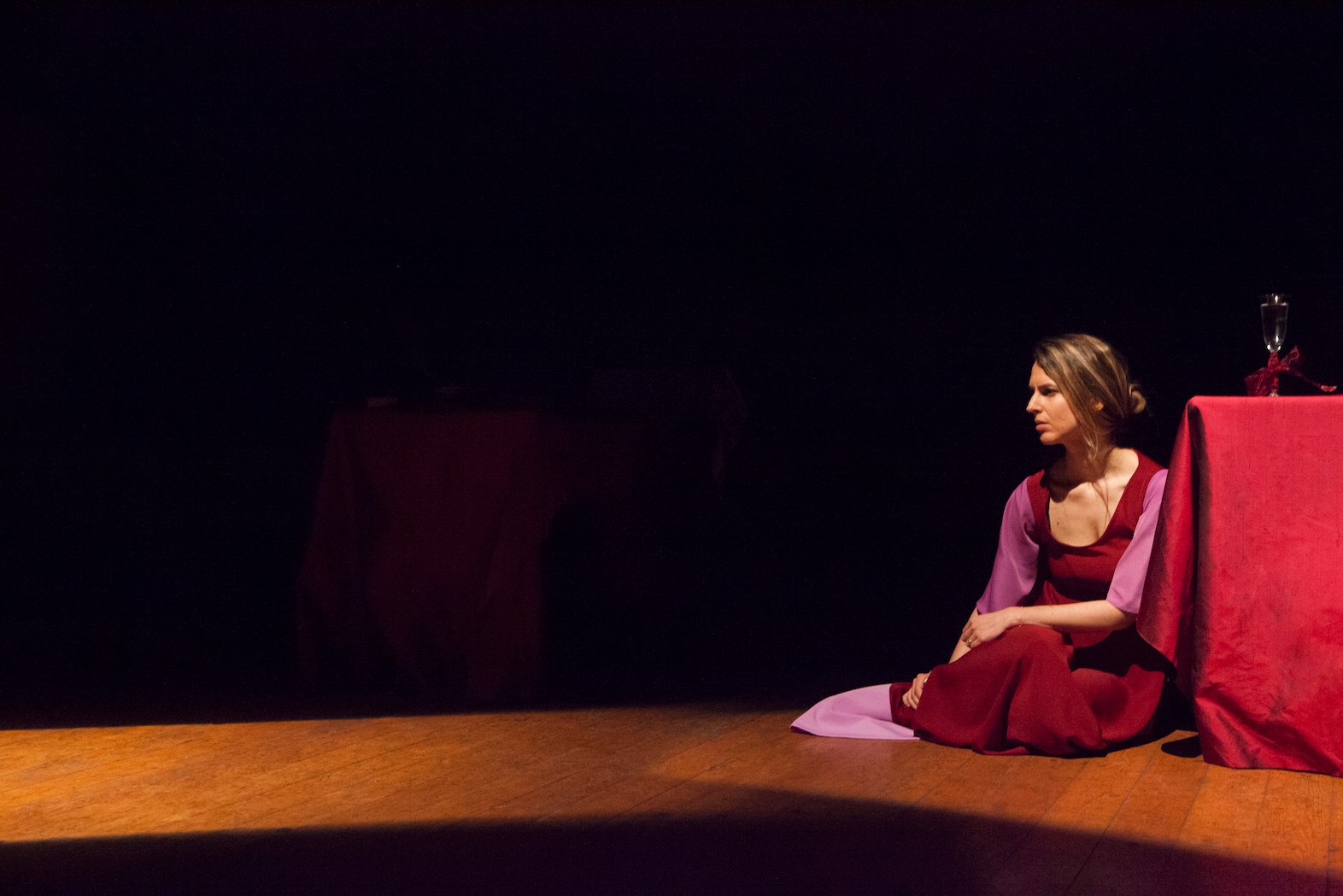 Eva Byele : « Le théâtre, c&rsquo;est là où résonnent les mots »