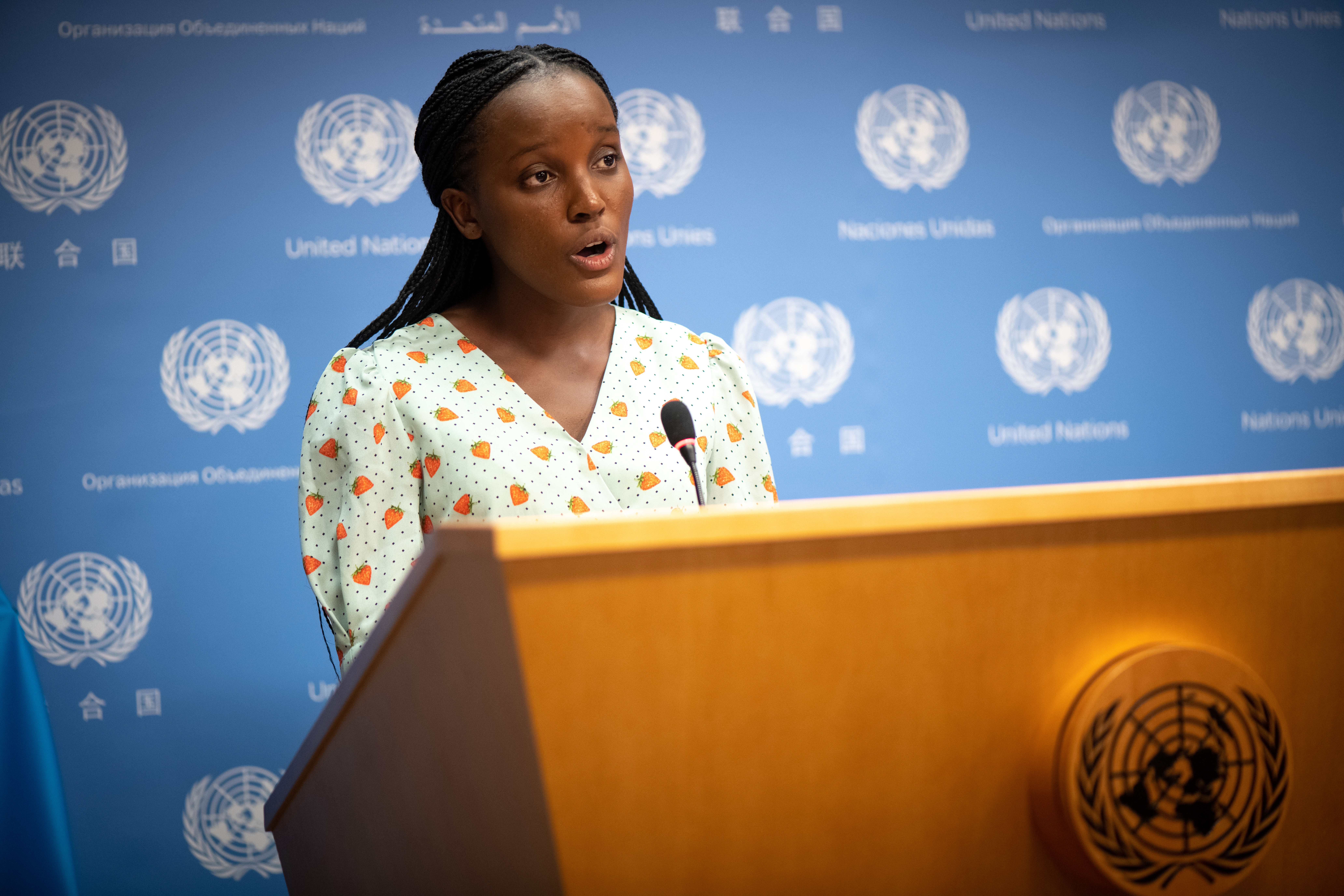 © UNICEF/UN0704060/Paul Daylin - Vanessa Nakate prend la parole à l'ONU le 15 septembre 2022 sur les effets de la crise climatique sur les droits des enfants à l'occasion de sa nomination en tant qu'"ambassadrice de bonne volonté" de l'UNICEF