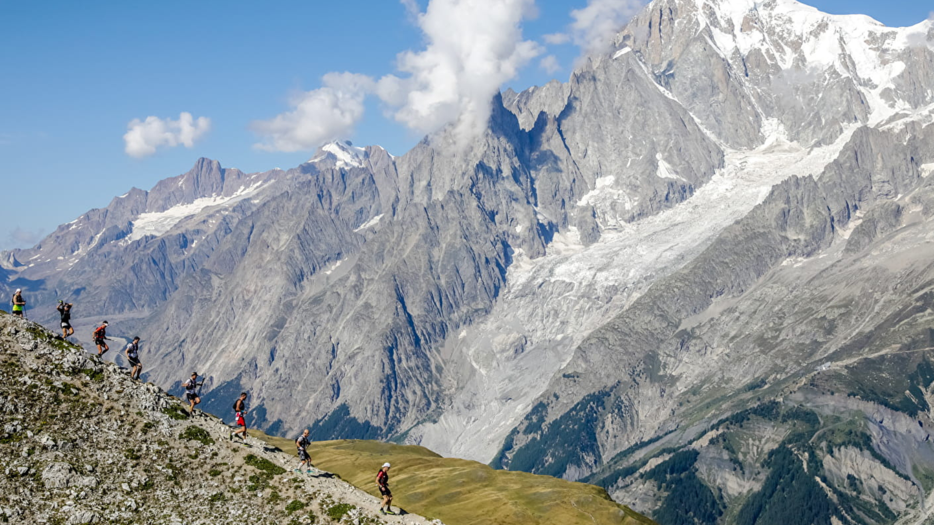 Sportwashing : l’Ultra Trail Mont-Blanc s’associe à Dacia